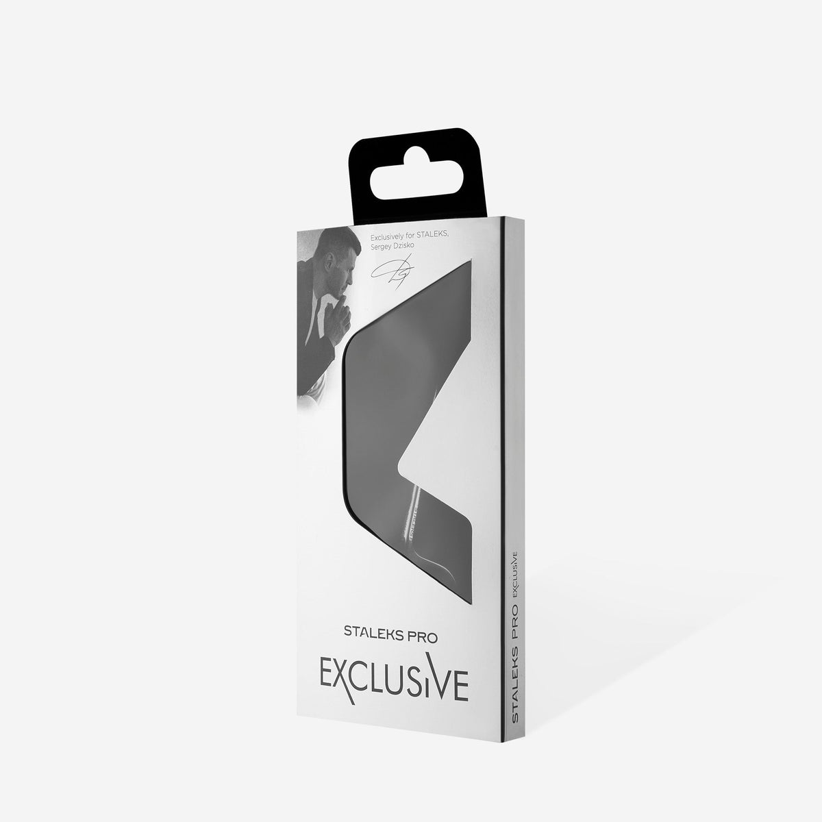 Forfecuță profesională pentru cuticule STALEKS EXCLUSIVE 22 TYPE 2 SX-22/2M, prezentată în ambalajul original alb cu elemente grafice gri.