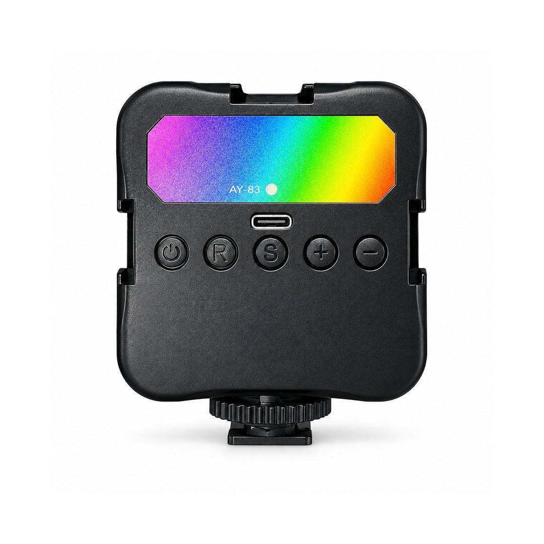 Partea din spate a lămpii LED portabile RGB, cu port de încărcare USB-C, cinci butoane pentru comenzi și reglaje, carcasă neagră texturată și picior de montare.