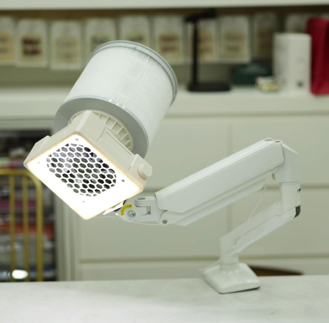 Aspirator Profesional pentru Manichiura UA-002 – Braț Reglabil, Filtru Lavabil si Iluminare LED