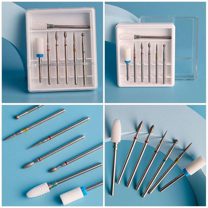 Kit profesional de 7 capete pentru freza electrica, asezate in suportul lor alb cu capac de protectie albastru transparent.