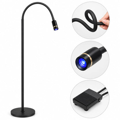 Lampă UV LED pentru gene cu stativ, prezentată alături de detalii ale brațului flexibil, capului cu inel auriu și pedalei de picior.