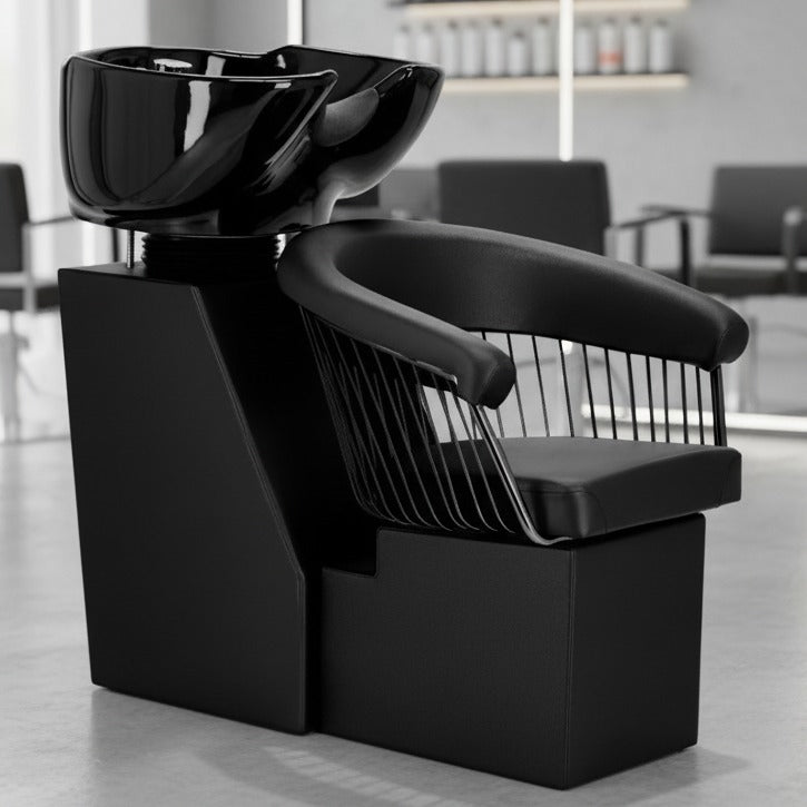 Scafa profesionala Zoe amplasata in salon modern de coafura si barber shop