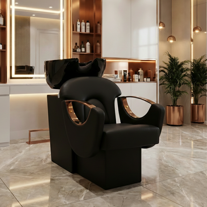 Scafa profesionala Jayce amplasata intr-un salon modern de coafura si barber shop