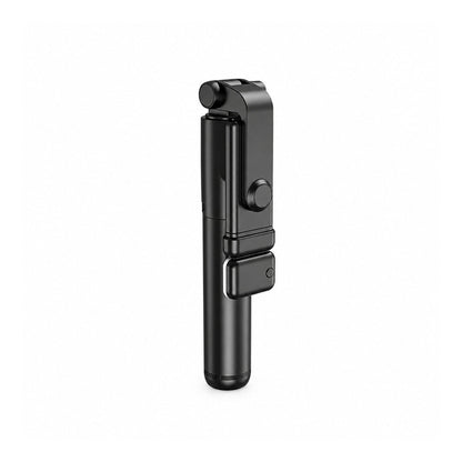 Selfie stick cu trepied pliabil, în poziție compactă, cu telecomanda Bluetooth montată pe mâner.

