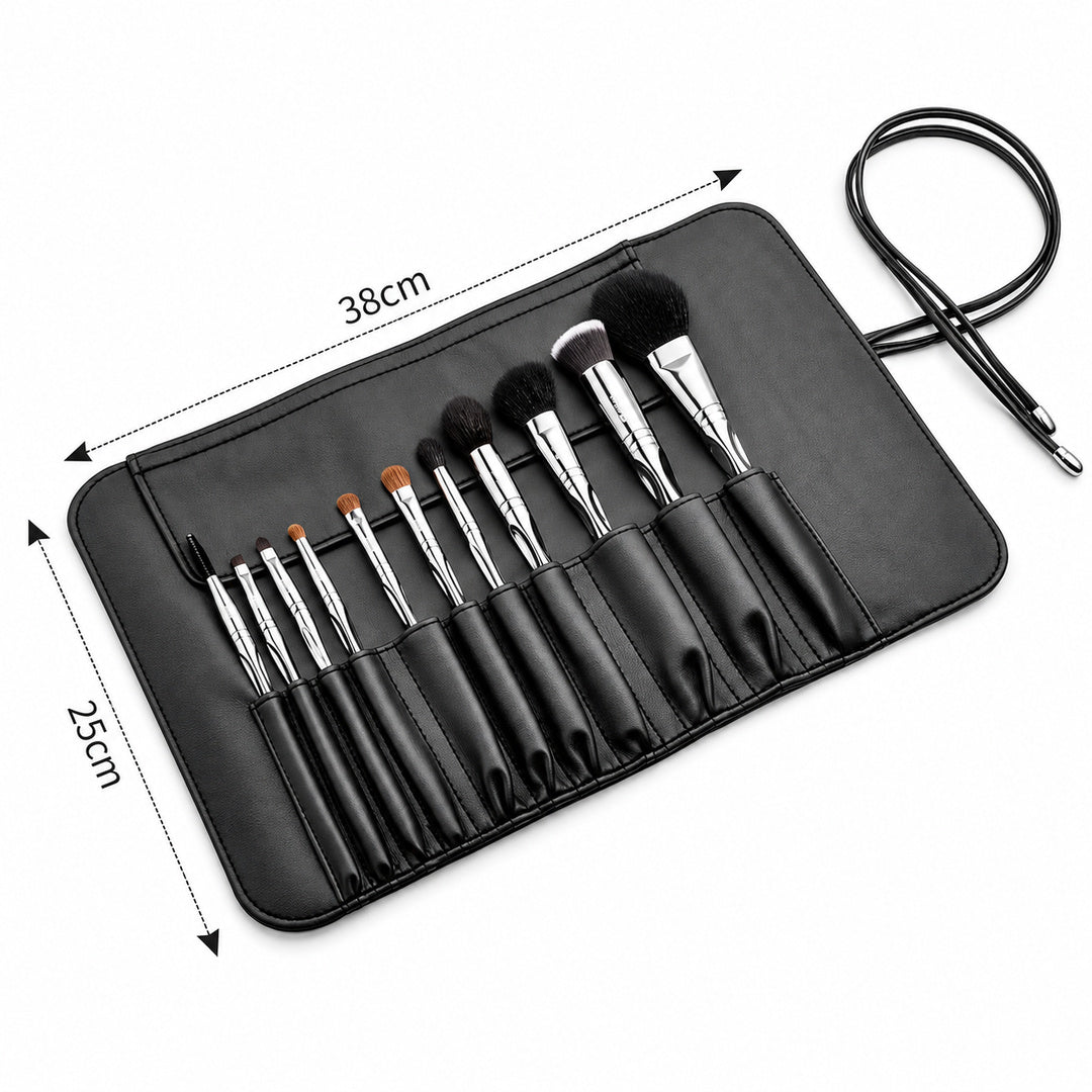 Set 11 pensule de machiaj Silver Touch în accesoriul negru cu compartimente individuale, prezentat deschis cu dimensiuni
